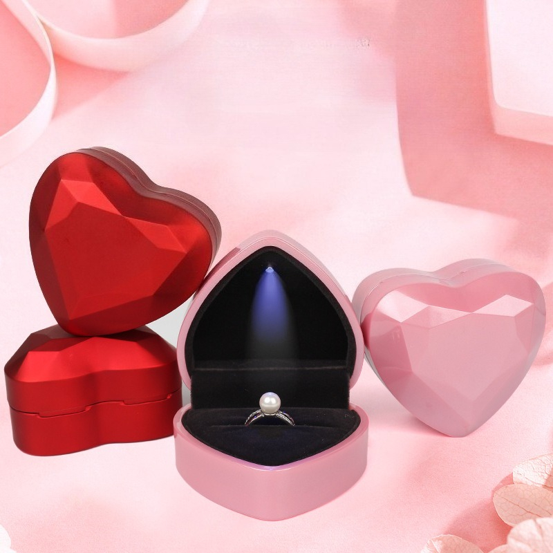 Velvet Ring Box Led Light Proposal - Kotak Cincin Kreatif Bentuk Hati dengan