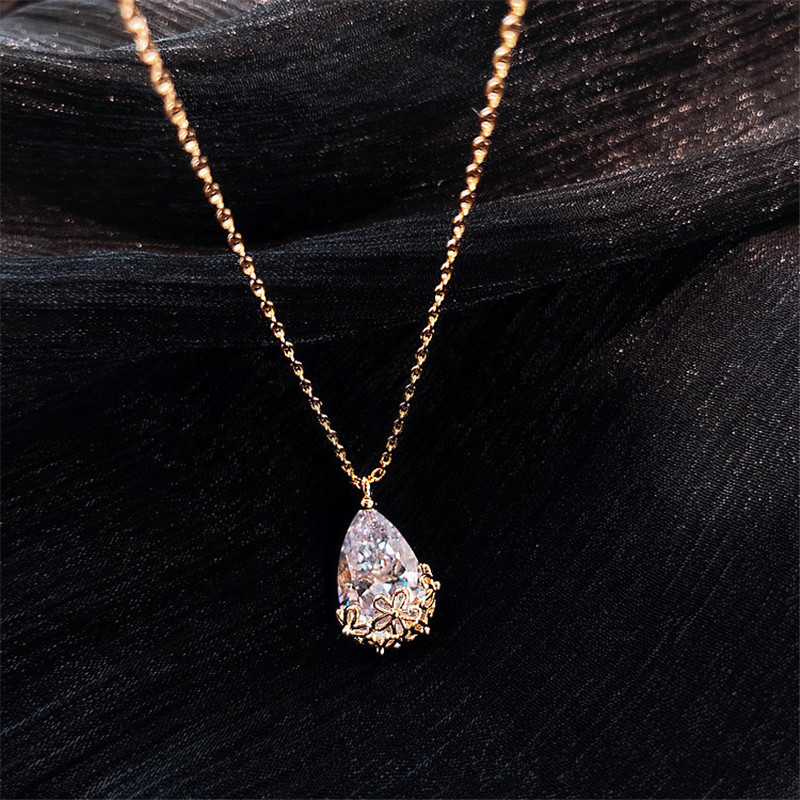 Moissanite Pendant Necklace Solitaire - Liontin Berlian Lab Tetesan Air Emas