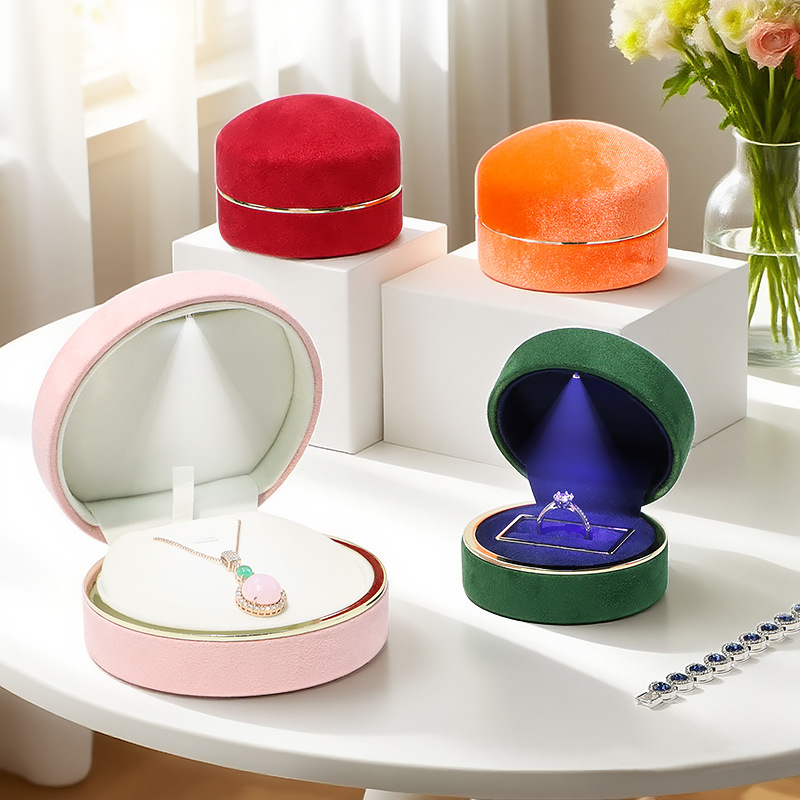 Kotak Lampu Beludru Bulat Baru - Velvet Ring Box Led Light Proposal ulasan dan harga
