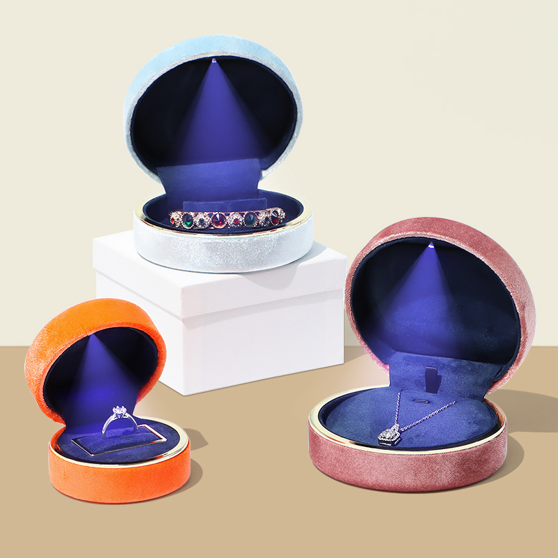Kotak Lampu Beludru Bulat Baru - Velvet Ring Box Led Light Proposal ulasan dan harga